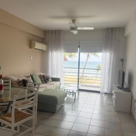Krasas Beach Apartments ลาร์นาคา ภายนอก รูปภาพ
