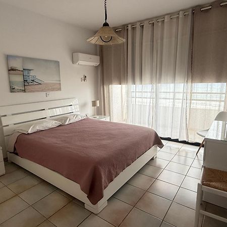 Krasas Beach Apartments ลาร์นาคา ภายนอก รูปภาพ