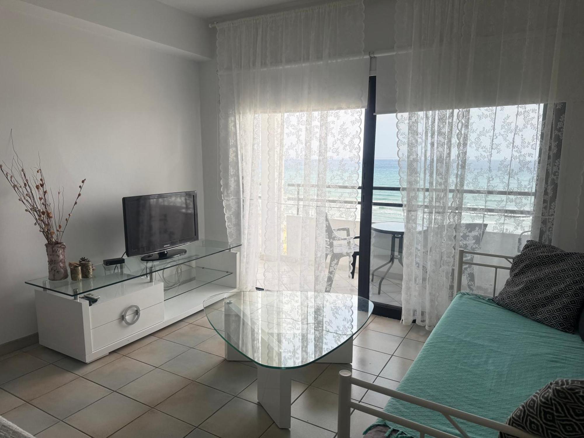 Krasas Beach Apartments ลาร์นาคา ภายนอก รูปภาพ
