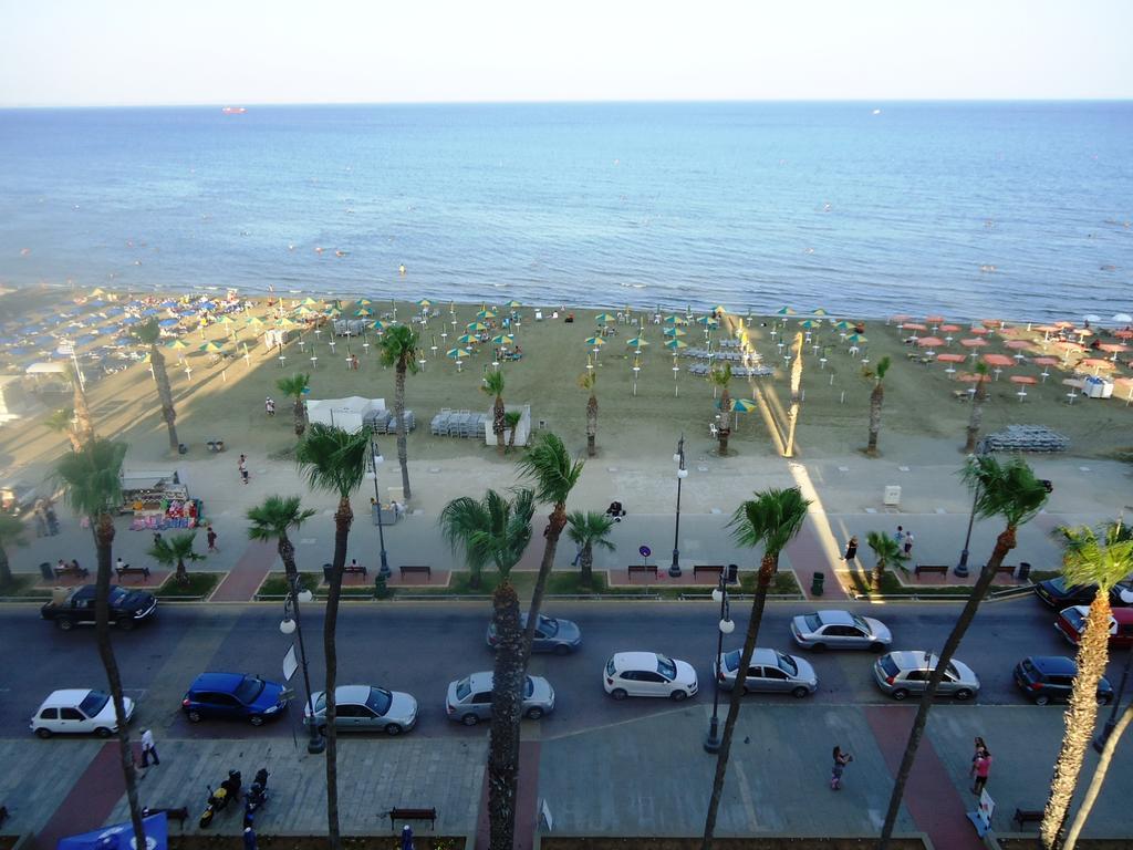 Krasas Beach Apartments ลาร์นาคา ห้อง รูปภาพ